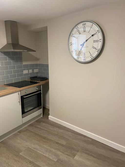 Siop Iwan A Menna Apartment Caernarfon Bagian luar foto